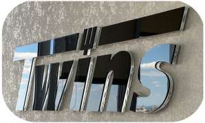 Фото Объемные буквы с прозрачного акрила 150 мм